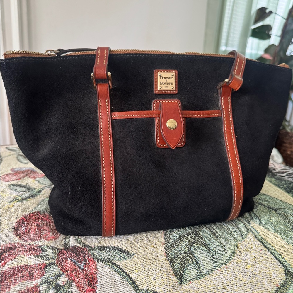Dooney & Bourke Red and Brown Interior